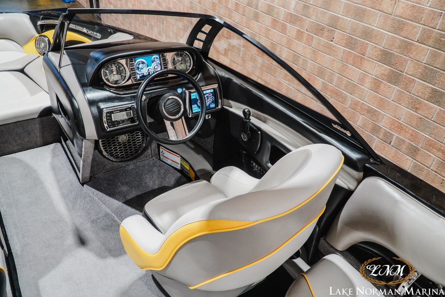 2012 Malibu 21 VLX