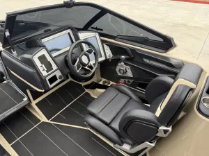 2023 SUPRA SL 450 Icon