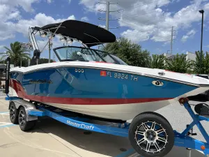 2021-mastercraft-nxt22-146550-image7