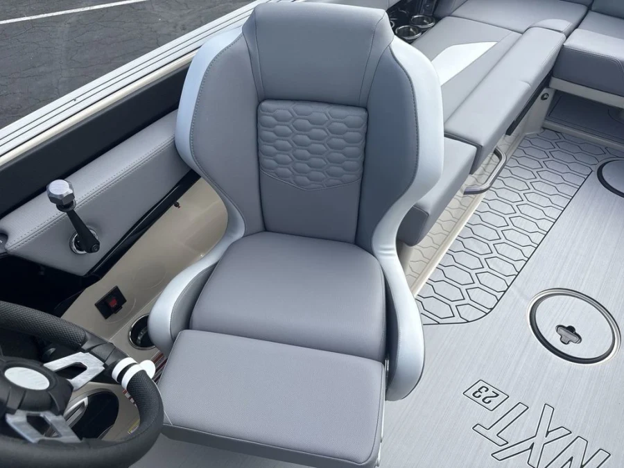 2027-mastercraft-nxt23-146555-image13