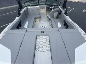 2027 Mastercraft NXT23 Icon