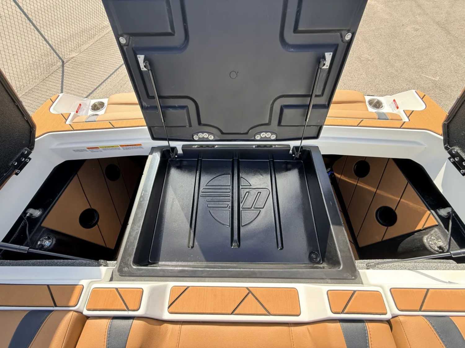 2027 Malibu Wakesetter 23LSV