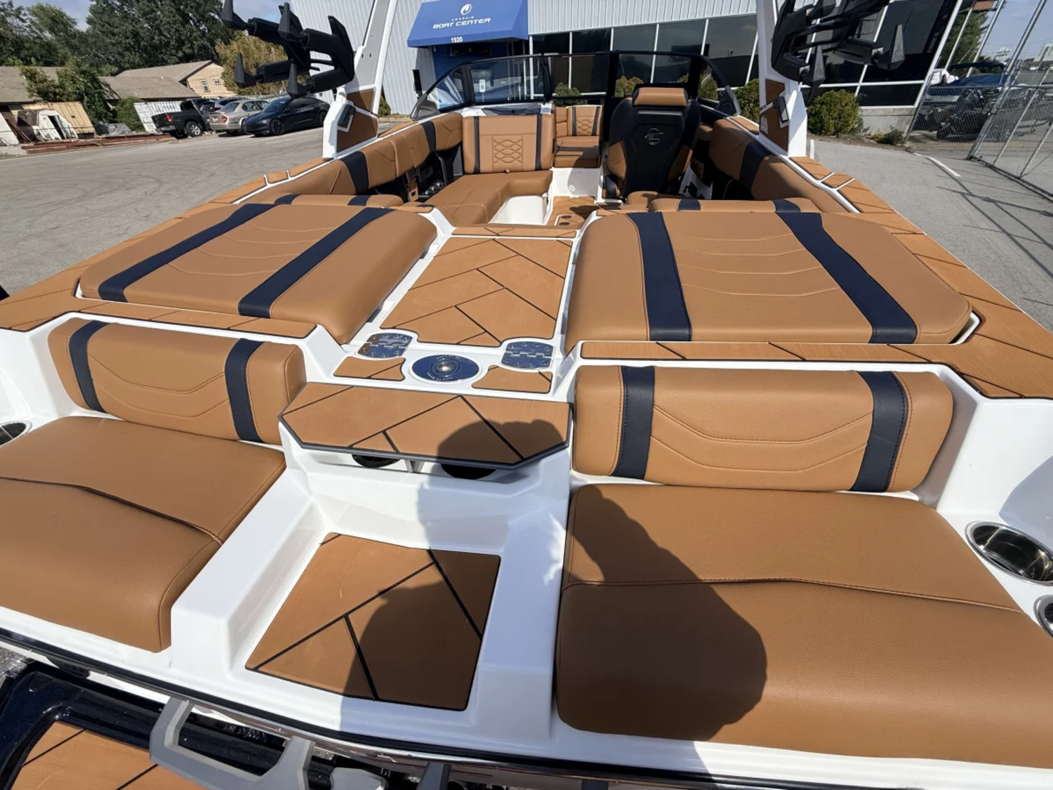 2027 Malibu Wakesetter 23LSV
