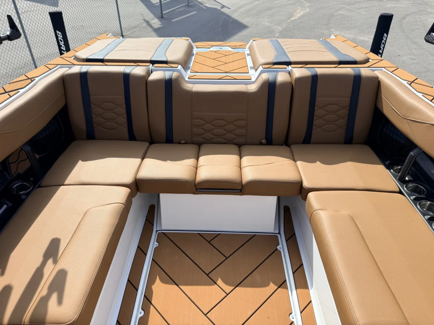 2027 Malibu Wakesetter 23LSV