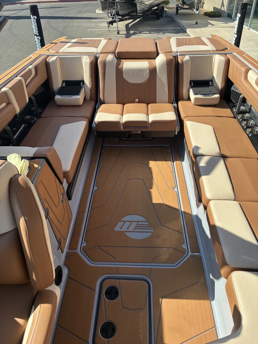 2027-malibu-wakesetter-25-lsv-146568-image6.webp