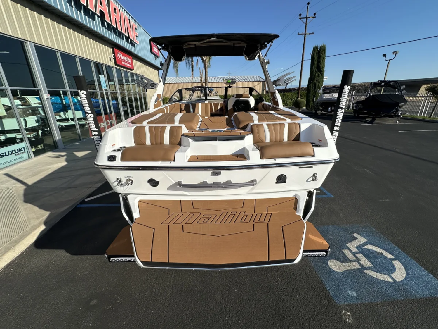 2026 MALIBU 22 LSV