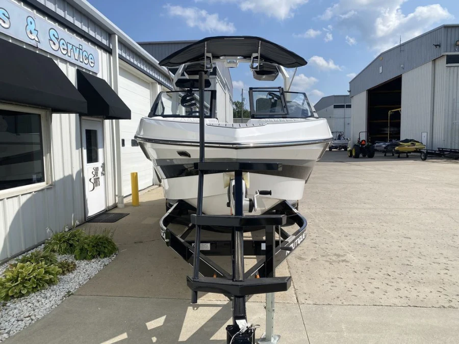 2027-nautique-s23-146583-image2