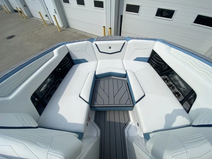 2027-nautique-g23-146584-image10