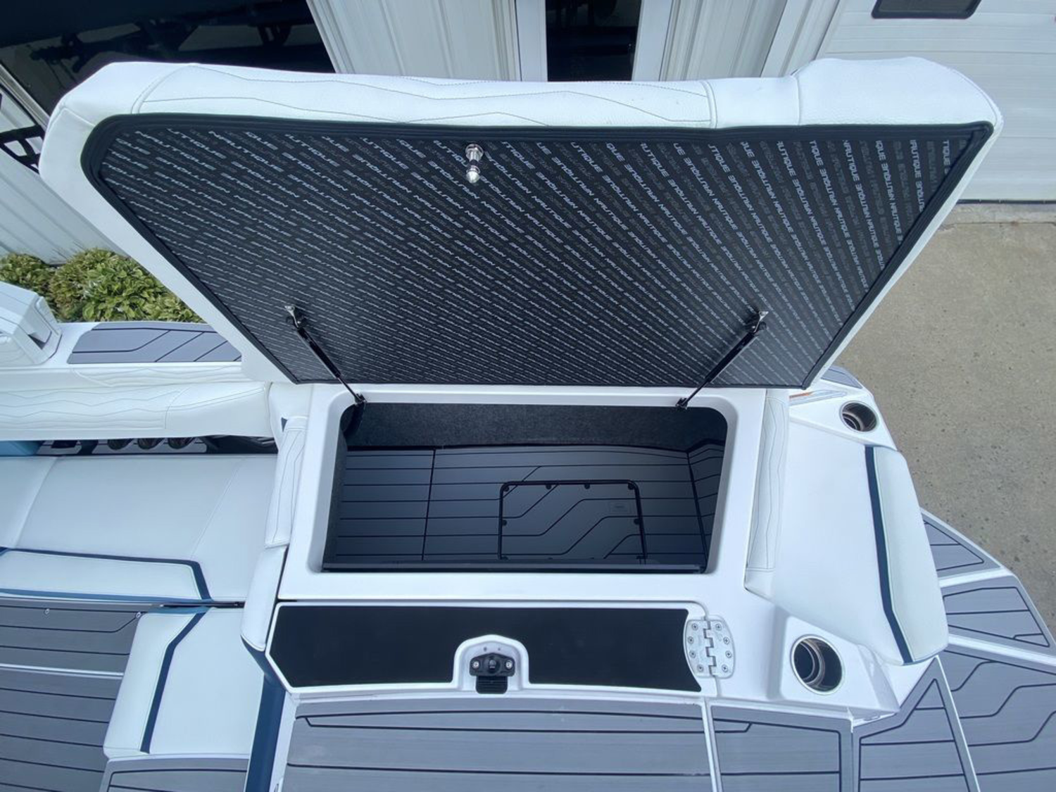 2027 Nautique Super Air Nautique G23