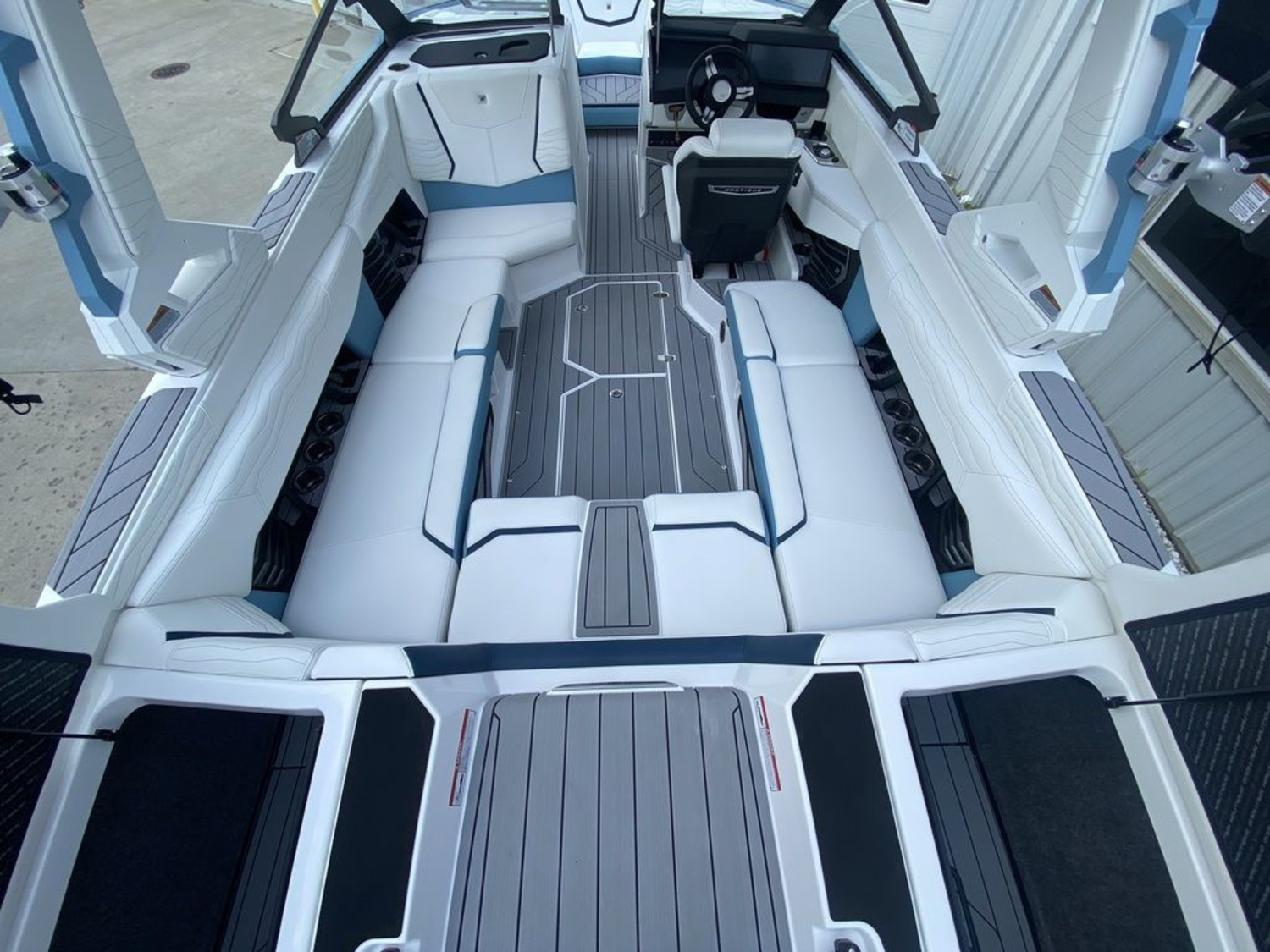 2027 Nautique Super Air Nautique G23