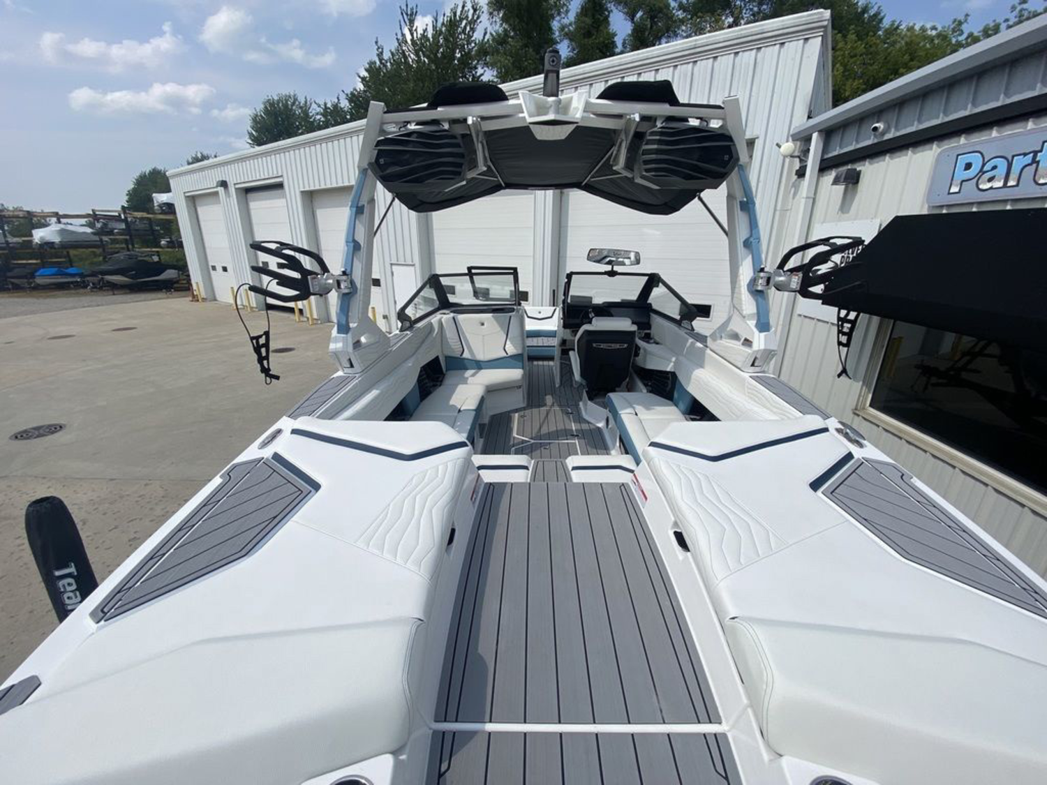 2027 Nautique Super Air Nautique G23