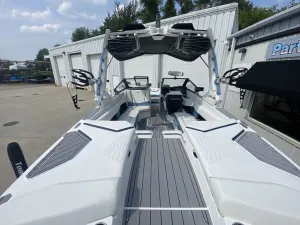 2027-nautique-g23-146584-image7