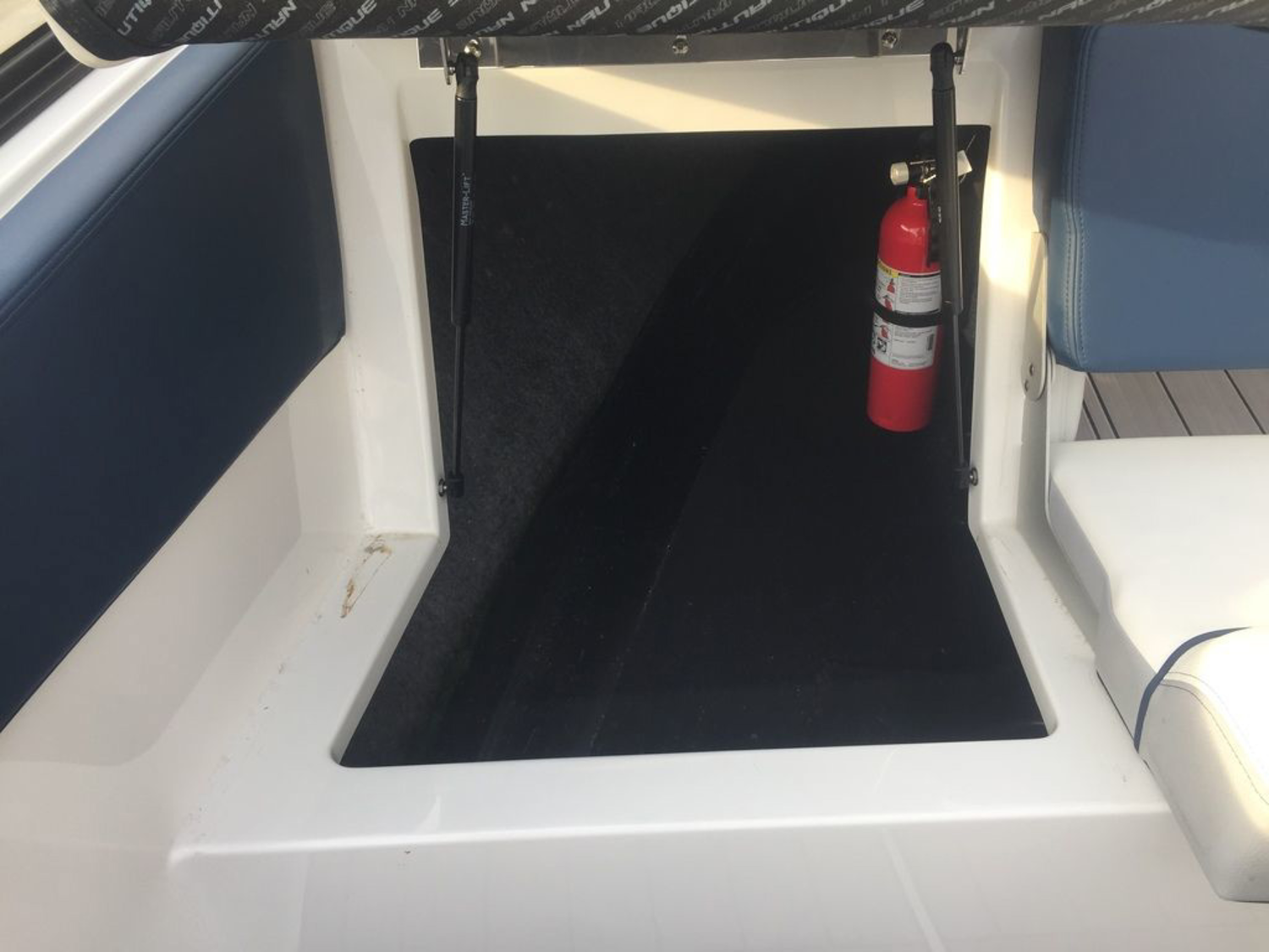 2024 Nautique Ski 200