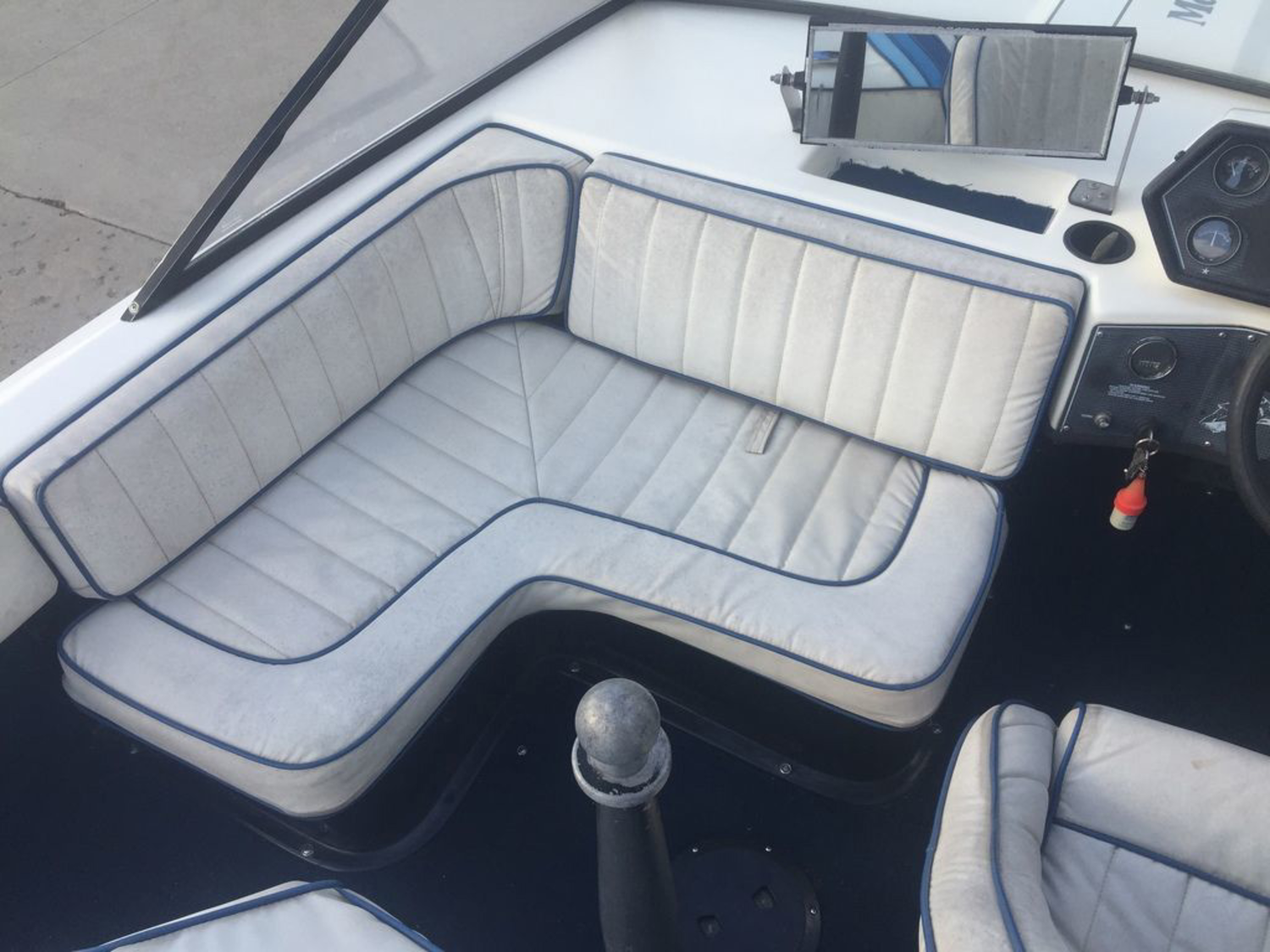 1986 Mastercraft Ski Boat