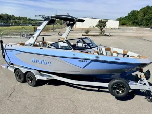 2027-malibu-wakesetter-23-lsv-146604-image1.webp