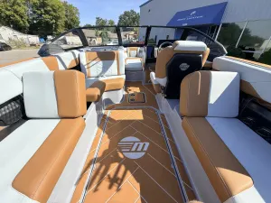 2027-malibu-wakesetter-23-lsv-146604-image12.webp