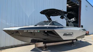 2019-malibu-wakesetter-23-lsv-146620-image0.webp