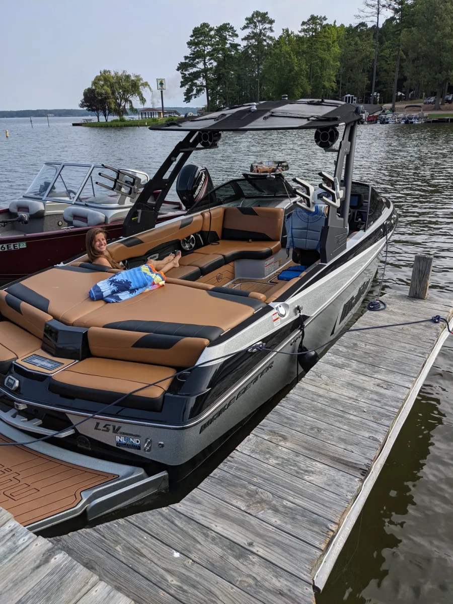 2019-malibu-wakesetter-23-lsv-146620-image2.webp