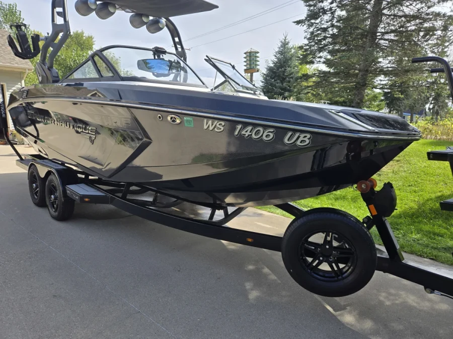 2018-nautique-g23-146622-image0.webp