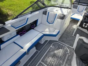 2018-nautique-g23-146622-image9.webp