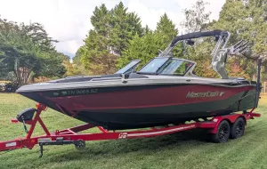 2017-mastercraft-xt23-146637-image2.webp