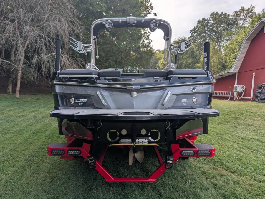 2017-mastercraft-xt23-146637-image4.webp