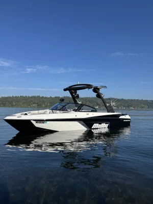 2022-malibu-wakesetter-22-lsv-146651-image0.webp