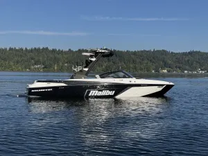 2022-malibu-wakesetter-22-lsv-146651-image1.webp