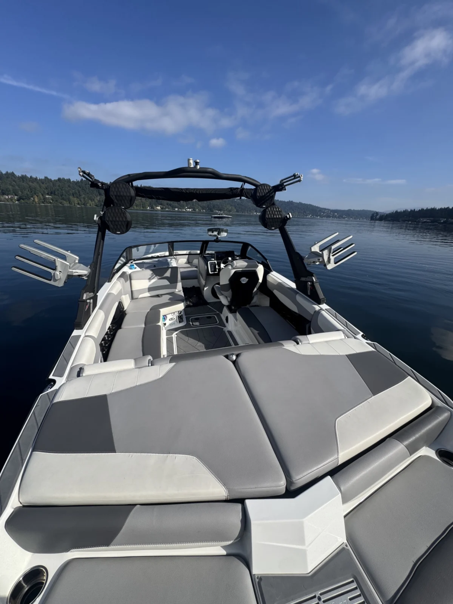 2022 Malibu Wakesetter 22 LSV