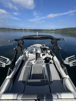 2022-malibu-wakesetter-22-lsv-146651-image3.webp