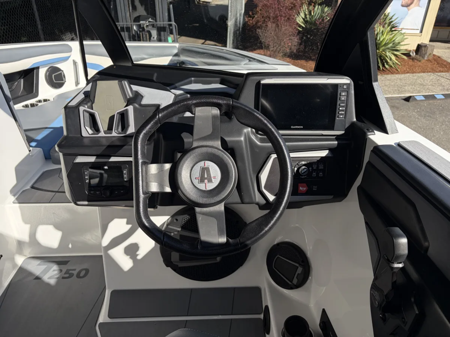2024 Axis T250