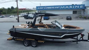 2027-nautique-s25-146387-image8