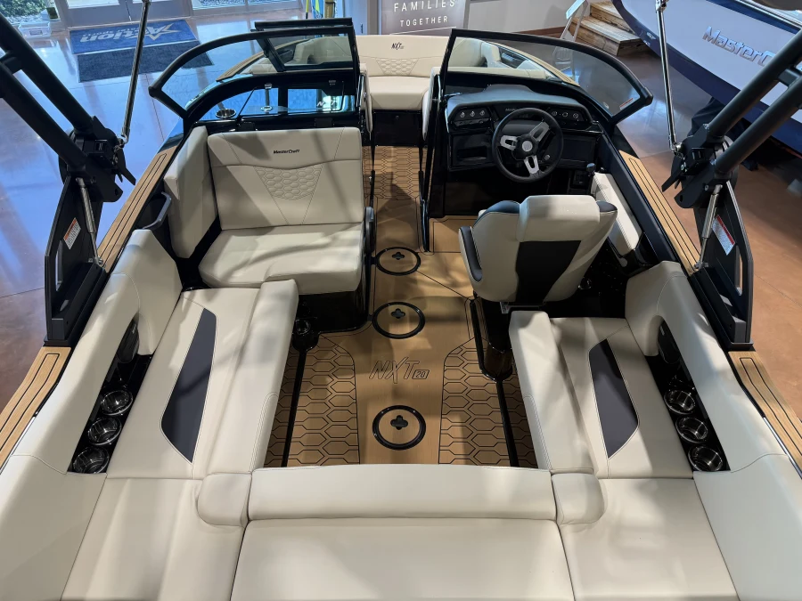 2027-mastercraft-nxt20-146696-image8