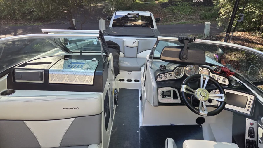 2016-mastercraft-x20-146705-image27.webp