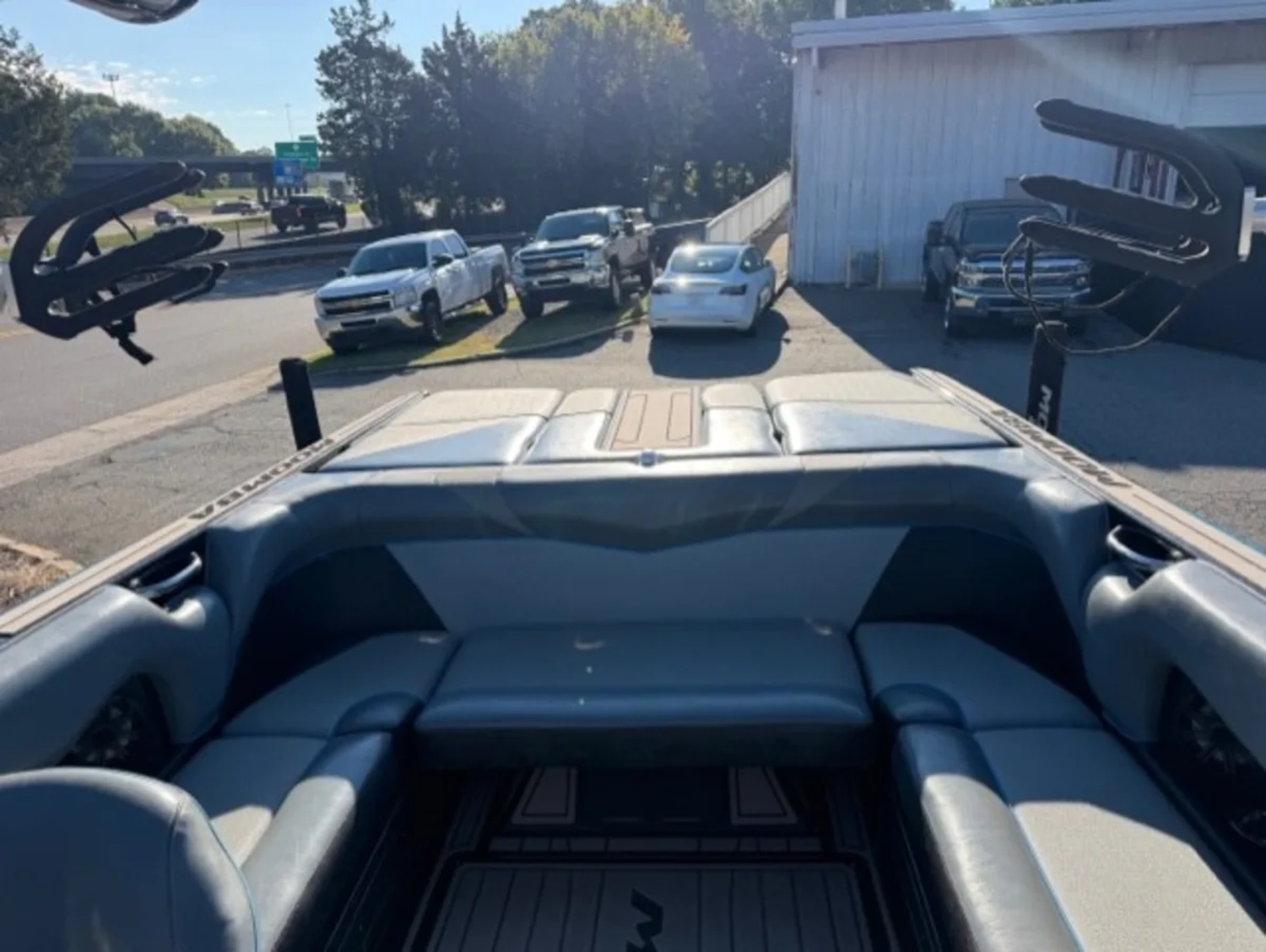 2018 MOOMBA CRAZ 