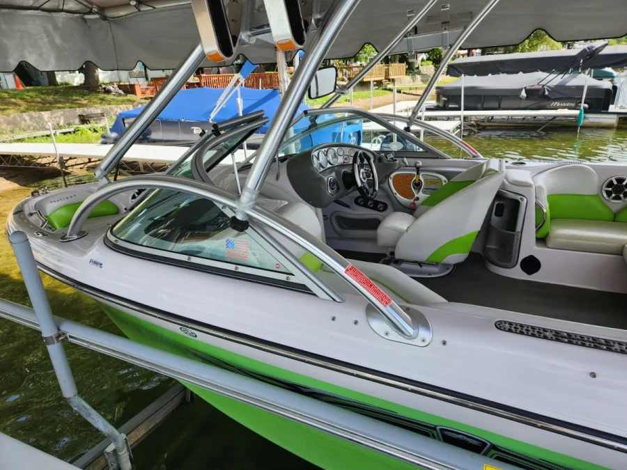 2006-nautique-air-nautique-sv-211-146713-image14.webp