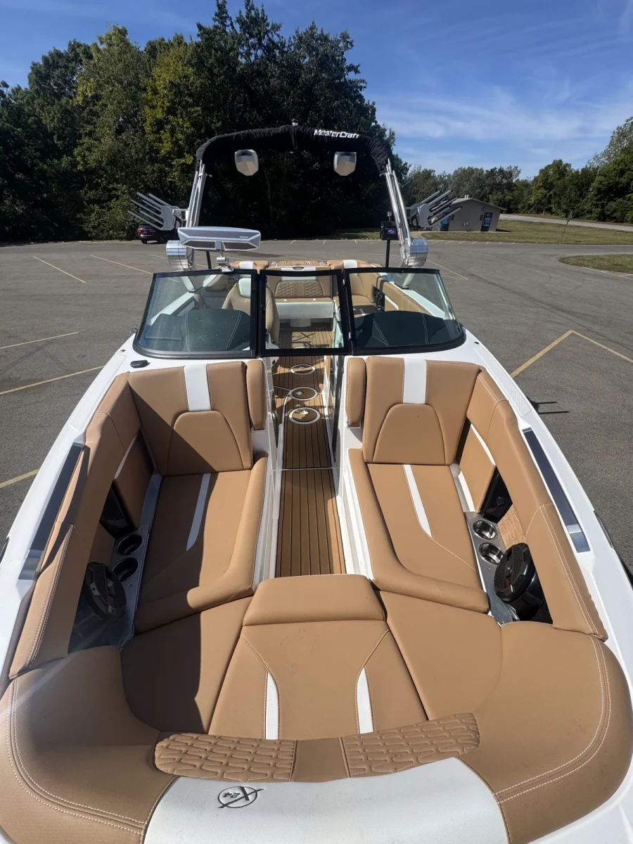 2022-mastercraft-x24-146717-image6.webp