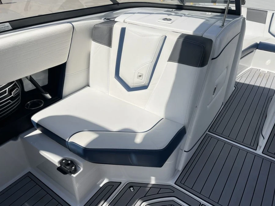 2018-nautique-g23-146753-image10