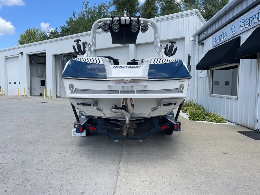 2018-nautique-g23-146753-image4