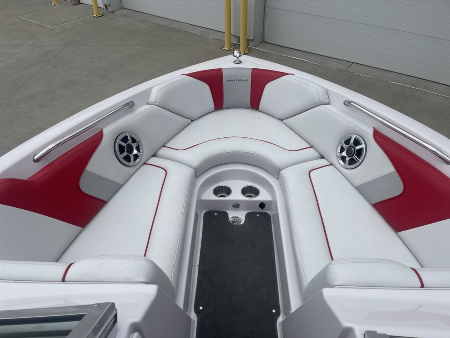 2008 Correct Craft Super Air Nautique 230