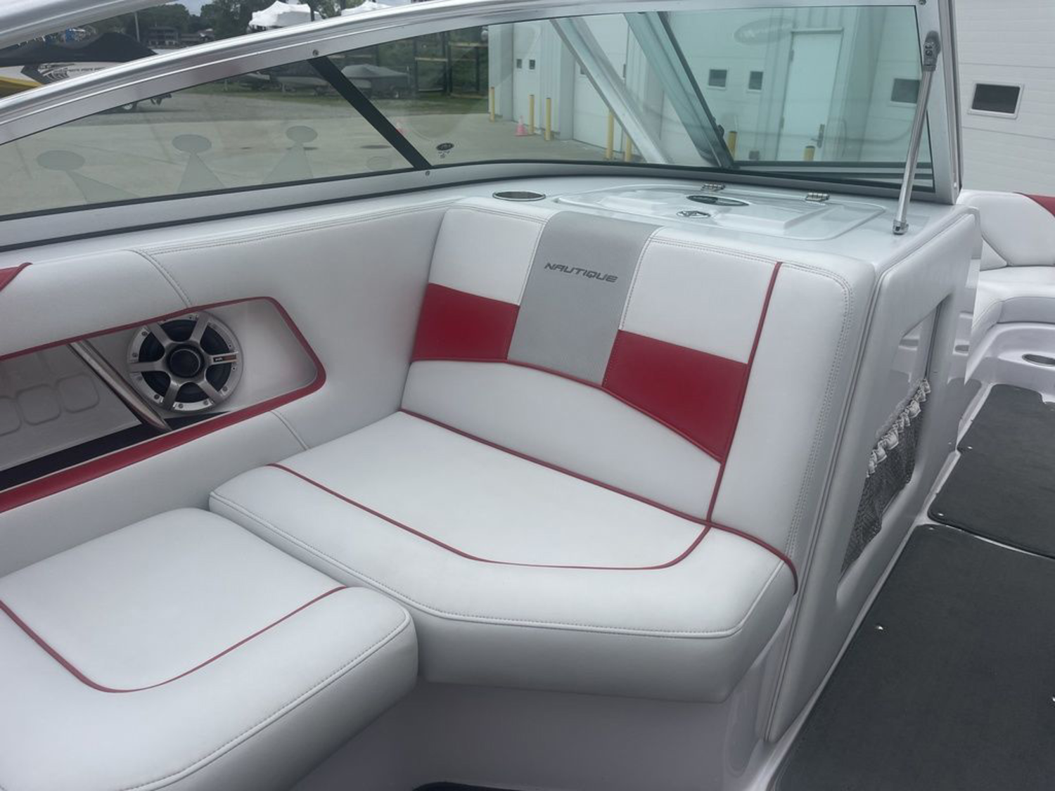 2008 Correct Craft Super Air Nautique 230
