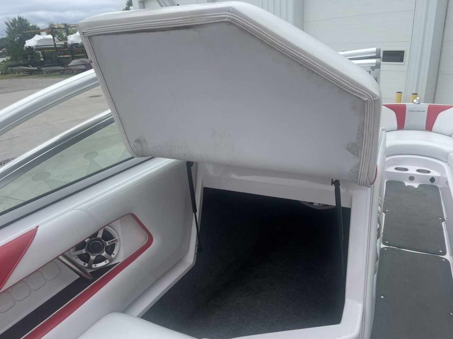 2008 Correct Craft Super Air Nautique 230
