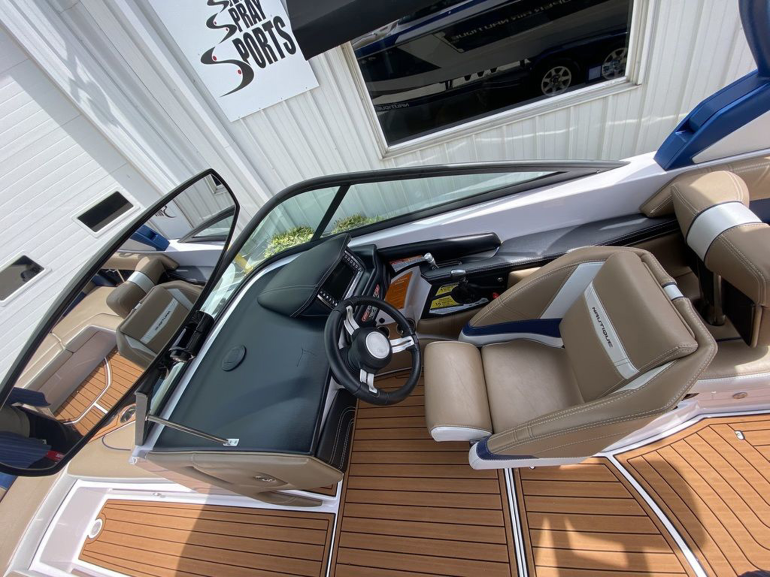 2015 Nautique Super Air 230