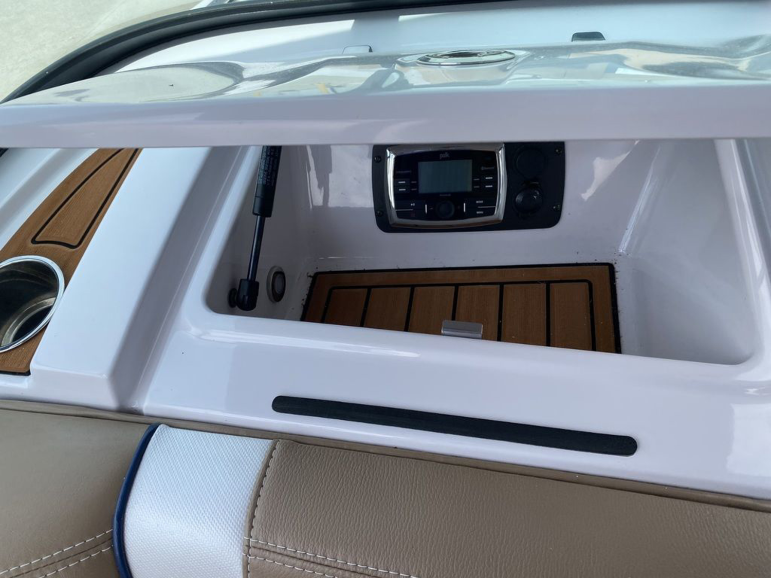 2015 Nautique Super Air 230