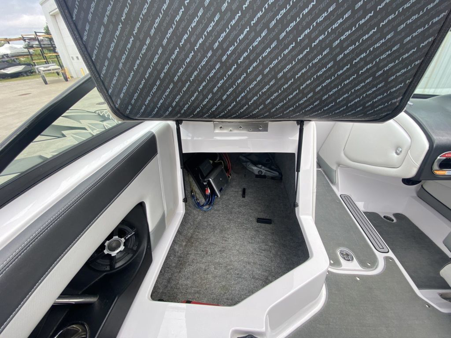 2012 Correct Craft Nautique 210