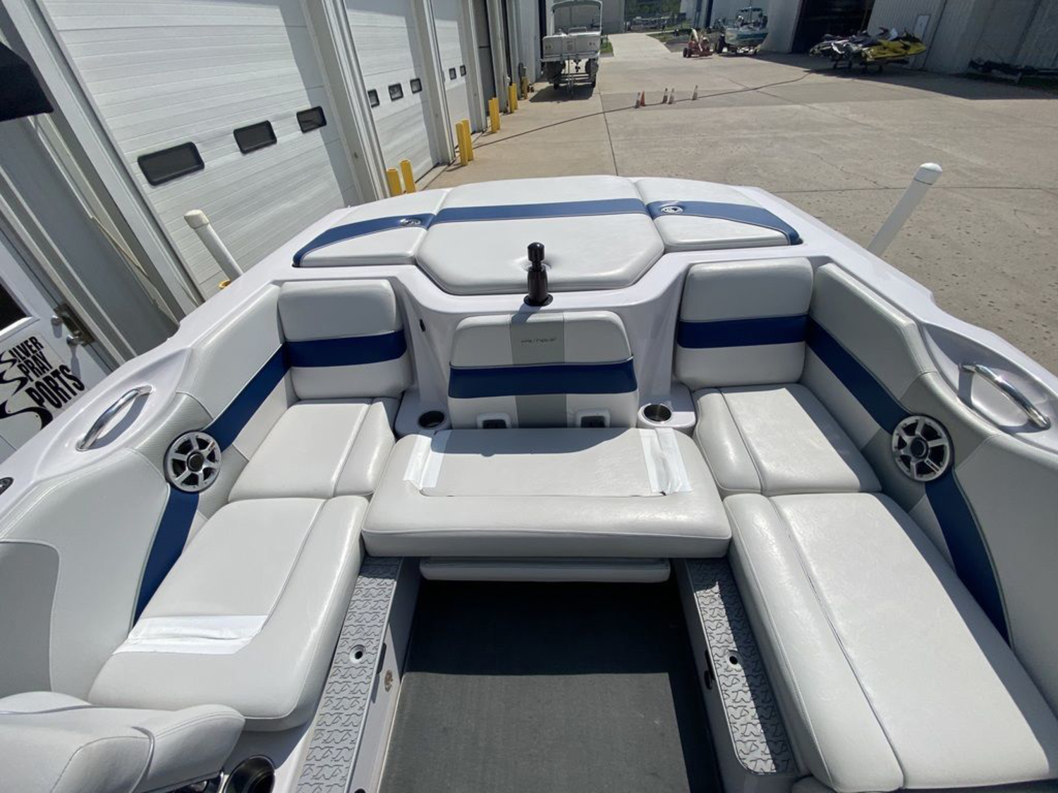 2007 Correct Craft Super Air Nautique 210