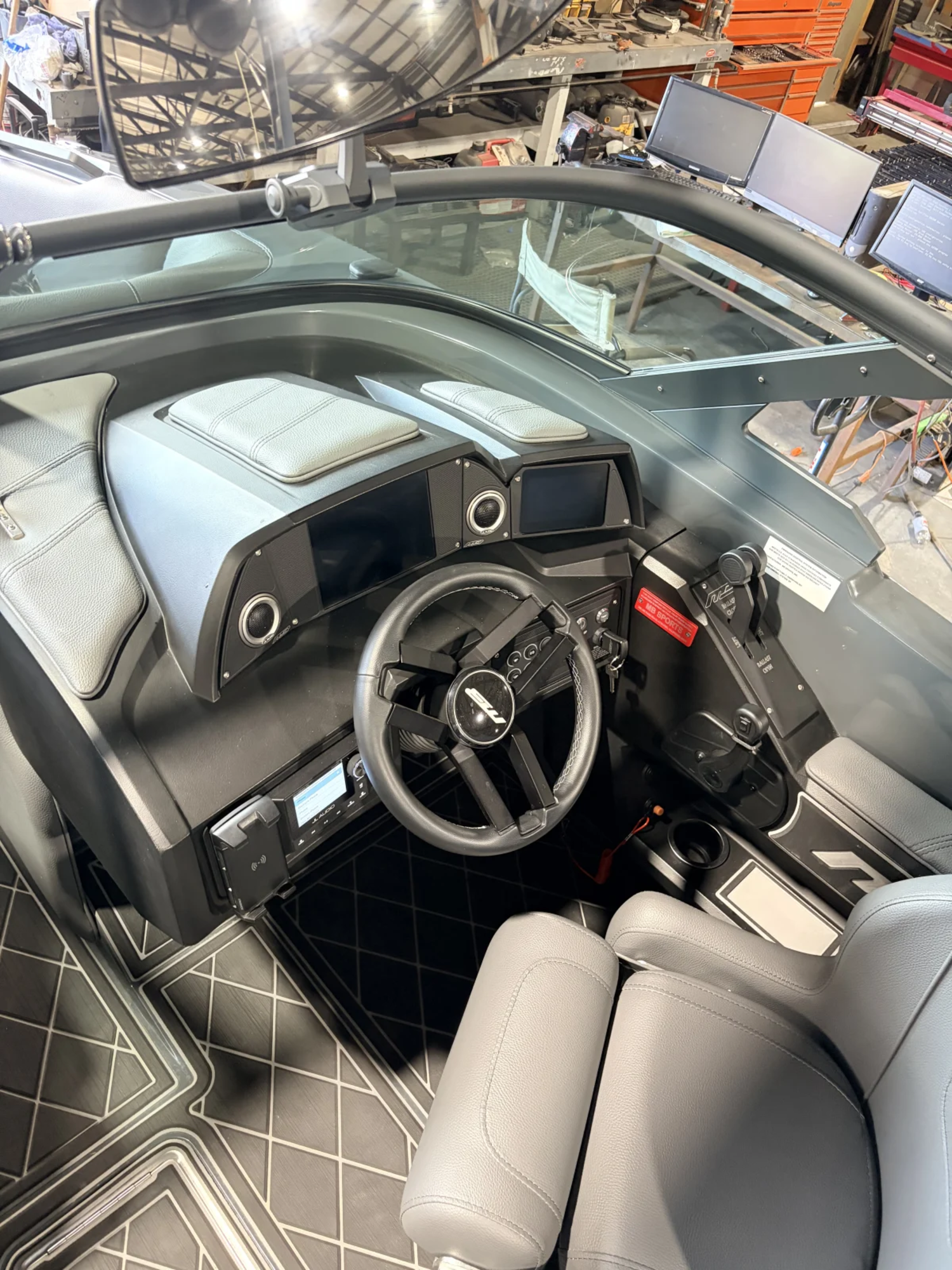 2026 MB Sports Boats B52 23