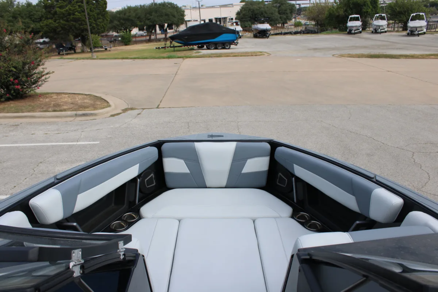 2026 Axis T250