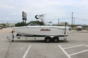 2022-malibu-wakesetter-22-lsv-121989-image4.webp