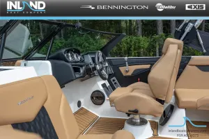 2023-mastercraft-xt24-144036-image3.webp